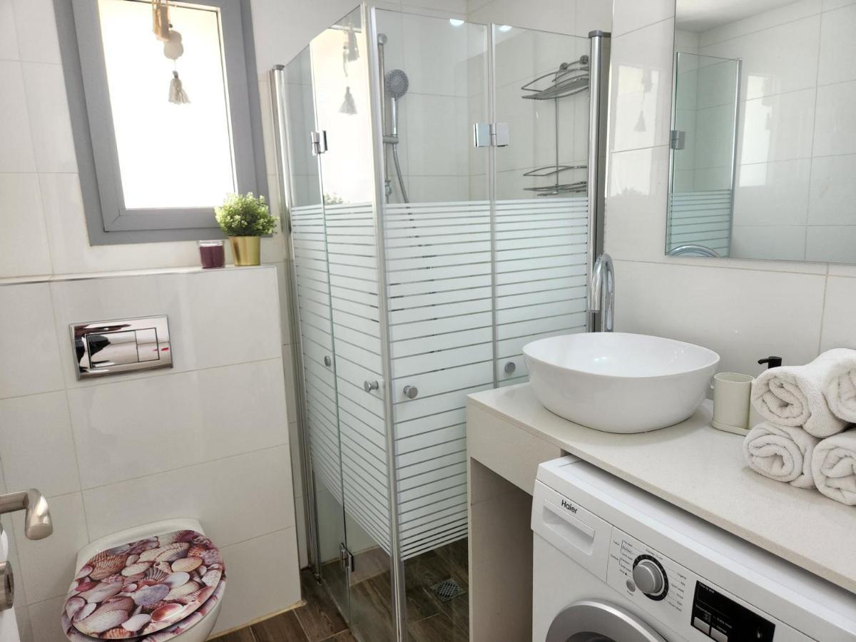 Melony Apartments Yam Suf Street Eilat Kültér fotó