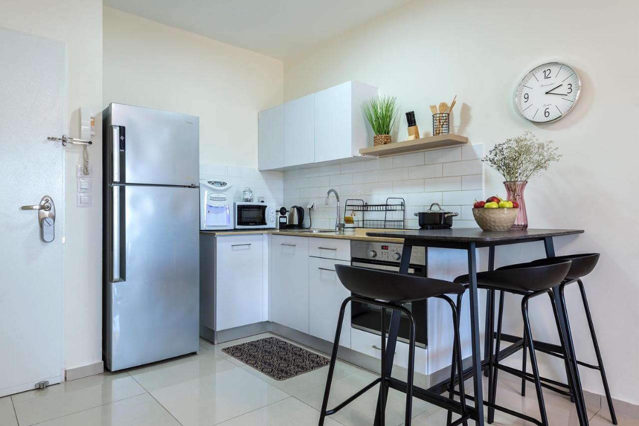 Melony Apartments Yam Suf Street Eilat Kültér fotó