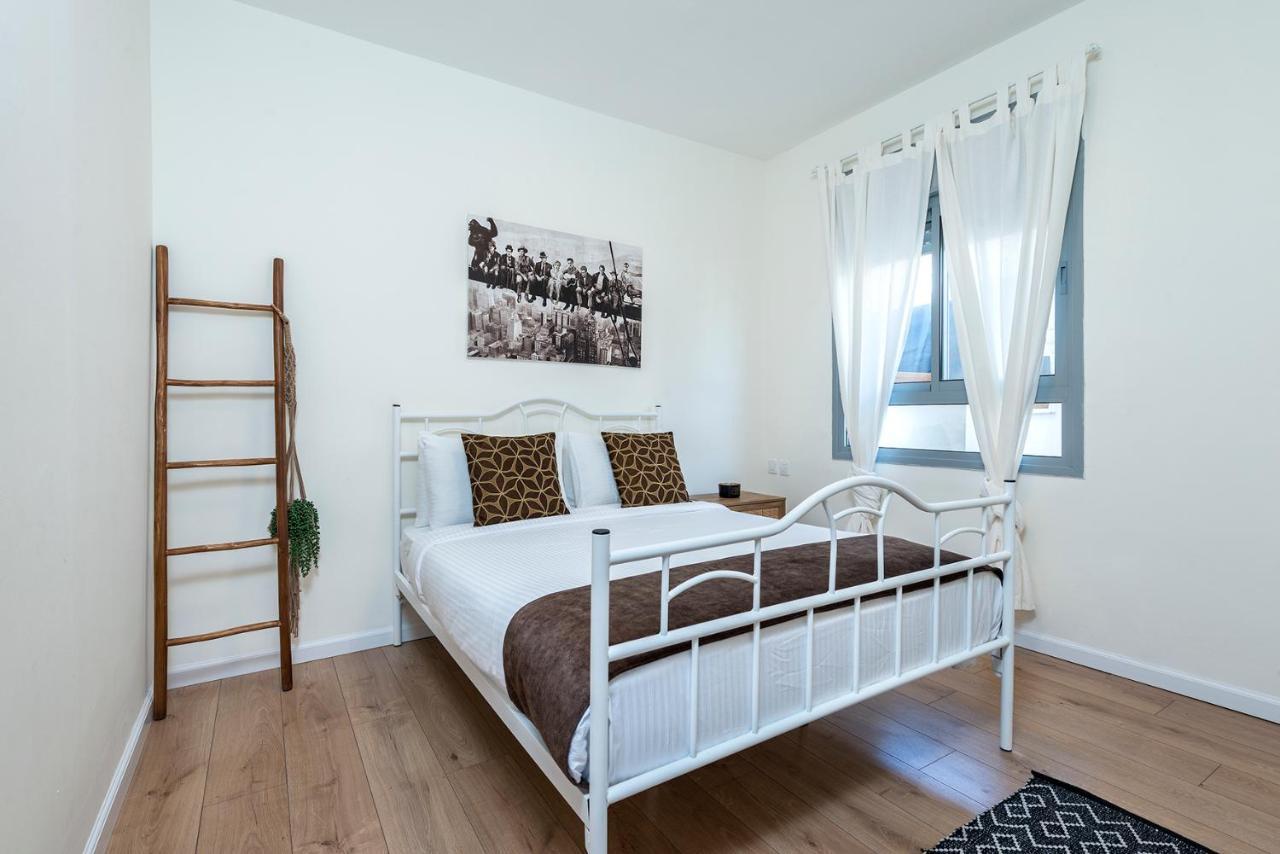 Melony Apartments Yam Suf Street Eilat Kültér fotó