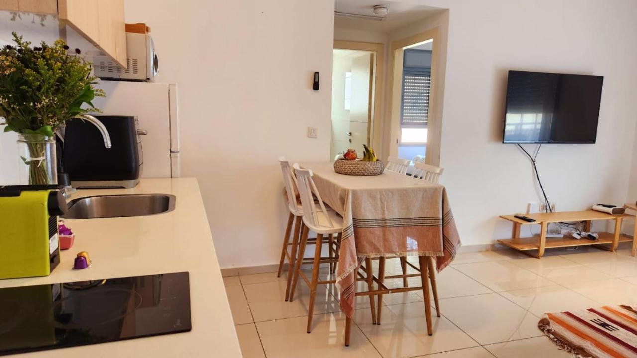 Melony Apartments Yam Suf Street Eilat Kültér fotó